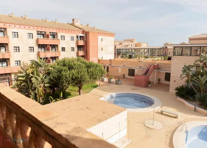 Apartamento Junto A La Playa Con Piscina Y Parking